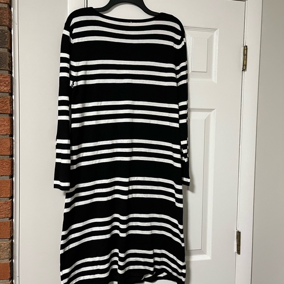 Neiman Marcus striped dress - Picture 4 of 4